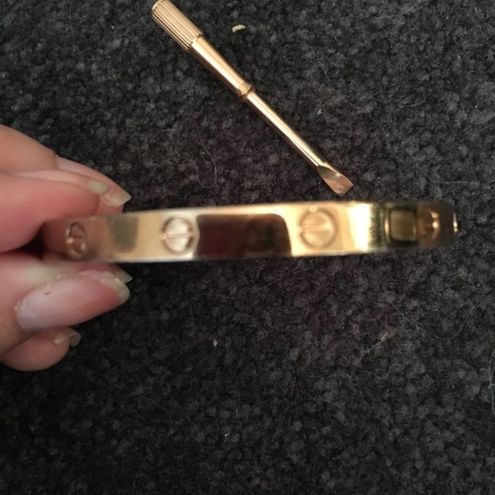 Bracelet